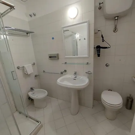 Hotel Positano 2 2*