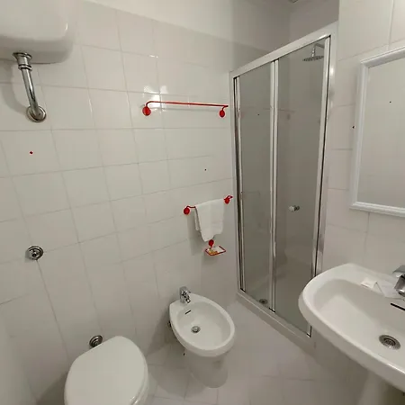 Hotel Positano 2 2*