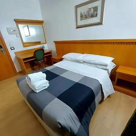 Positano 2 Hotel Rome