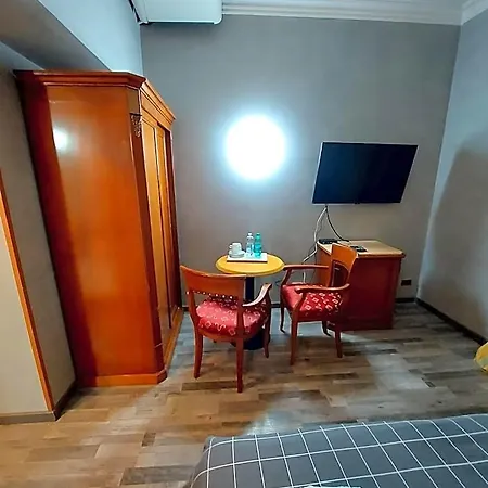 Hotel Mgh Giorgi